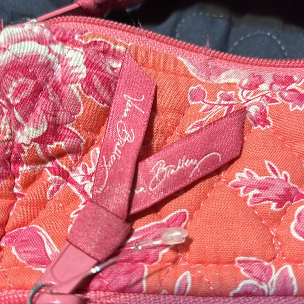 Vera Bradley - Picture 2 of 5